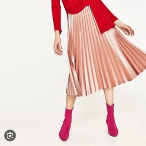 Zara Metallic Blush Pink Pleated Midi Skirt